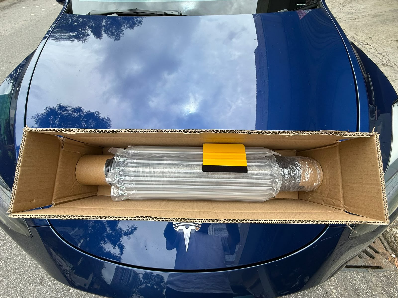 Sticky Tint (Pre-cut + Re-Installable + Adhesive)